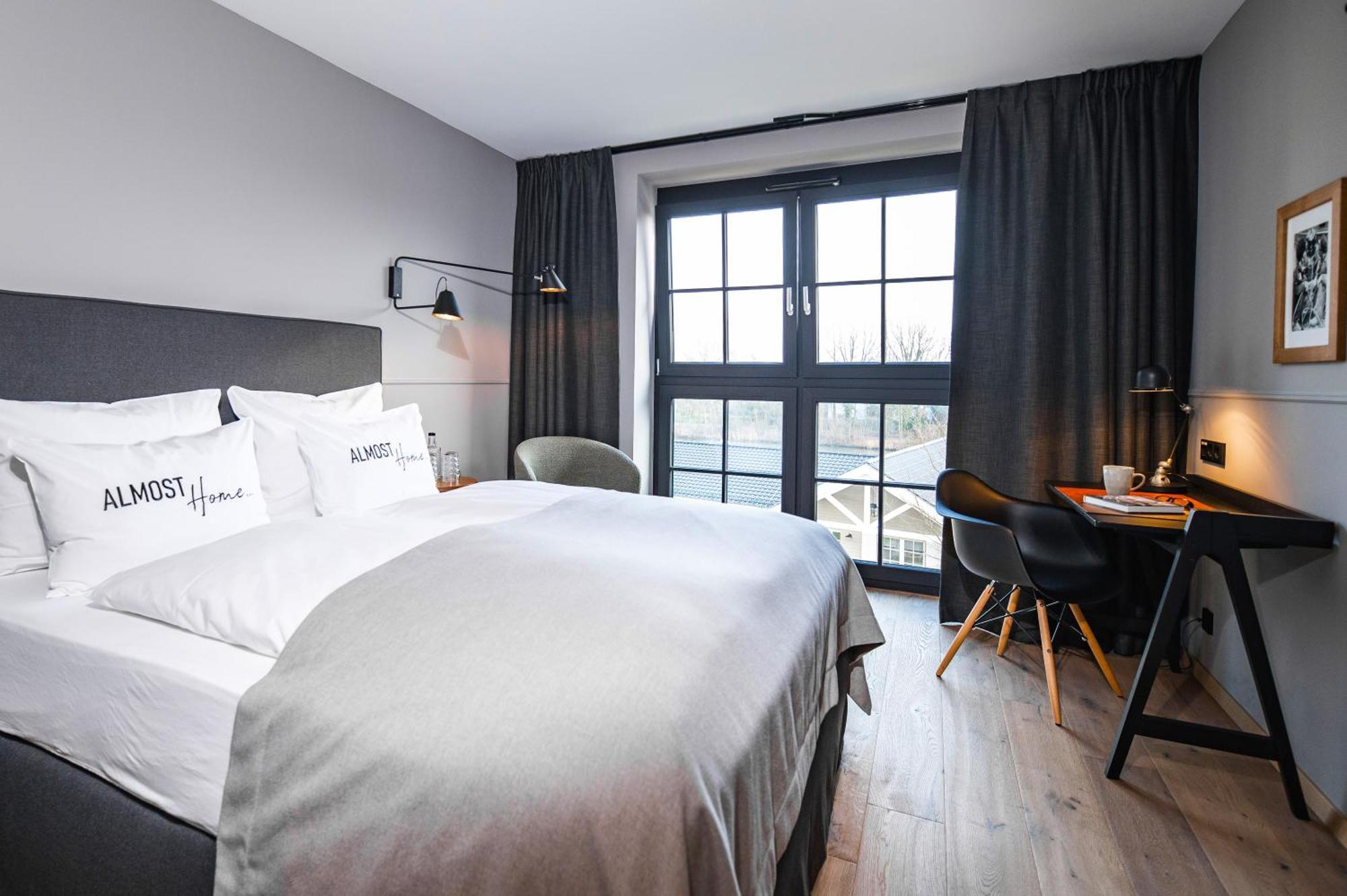 River Loft Hotel & Spa Брунсбюттель Экстерьер фото